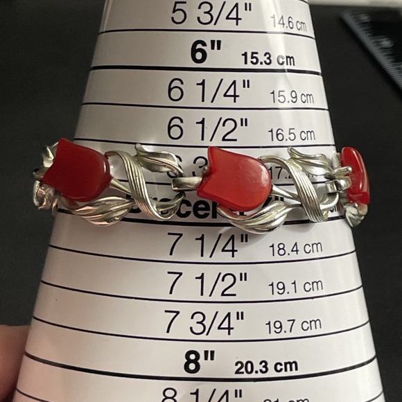 Vintage STAR Thermoset Bracelet Tulip Red Silver Tone Lucite Midcentury Floral - Picture 9 of 10